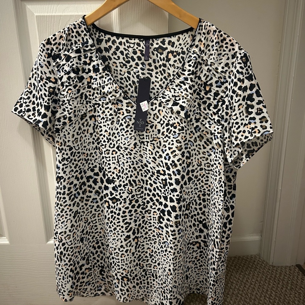 Leopard Print V-Neck Women's Top